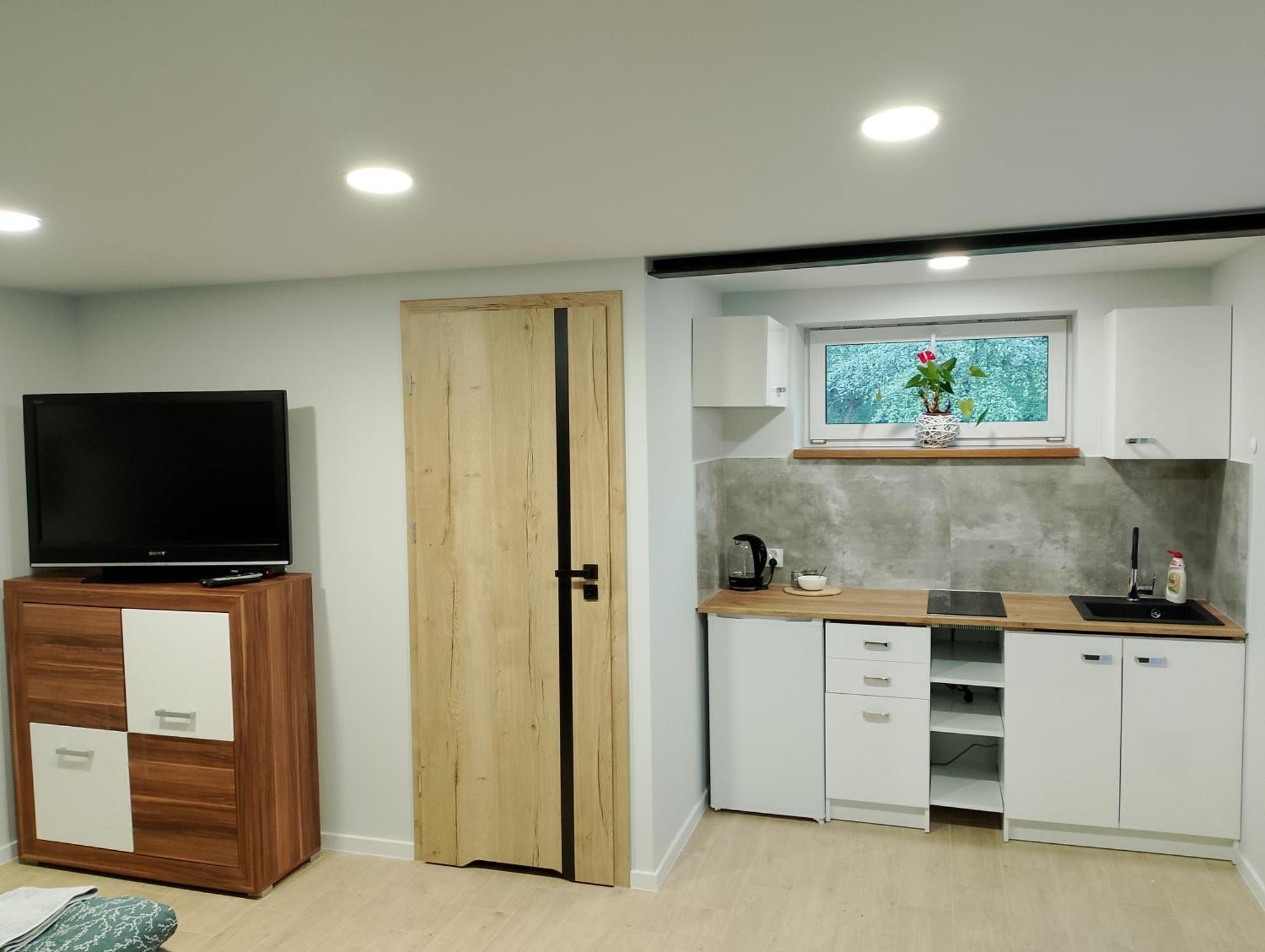 Apartament Z Ogrodem I Přemyšl Exteriér fotografie
