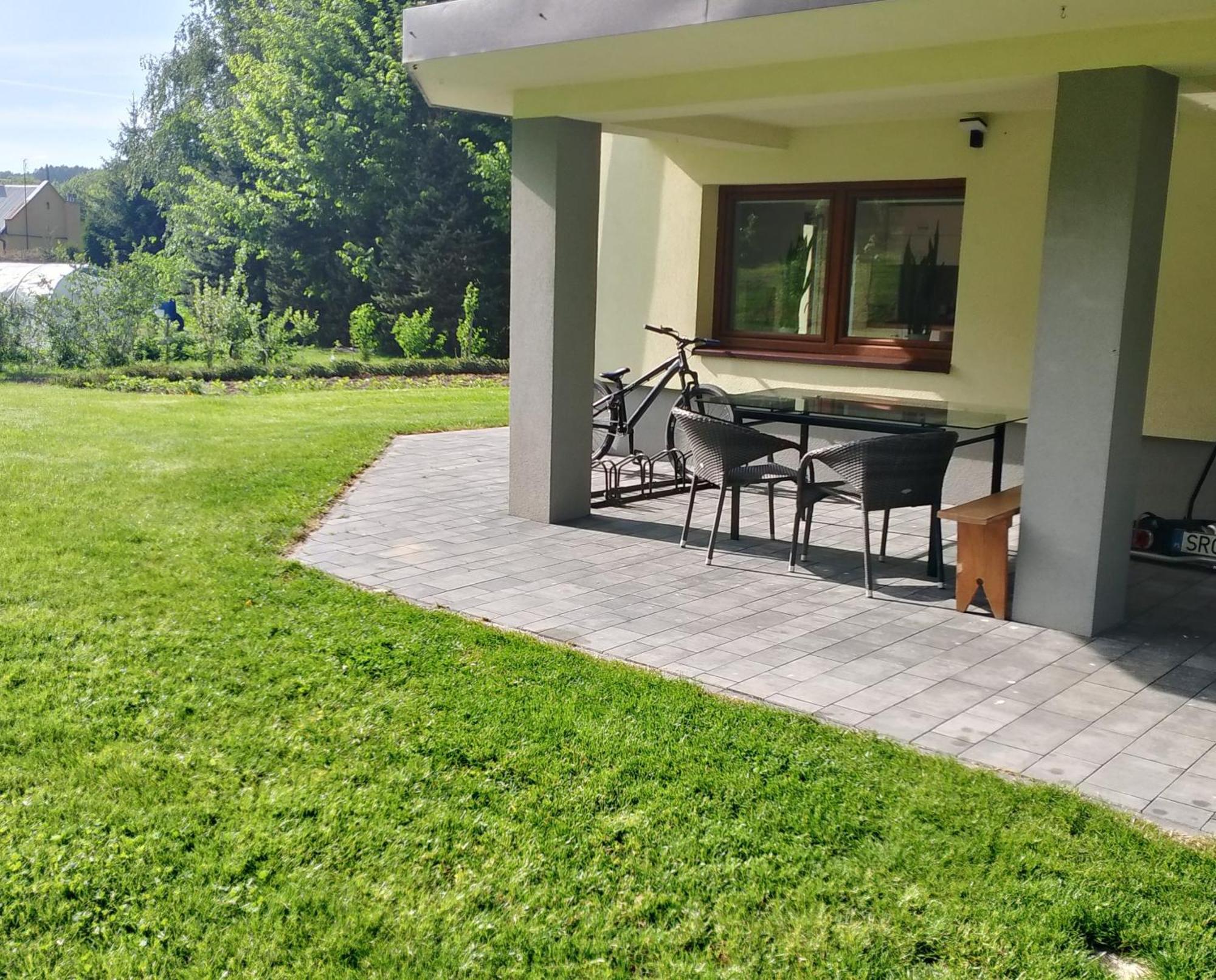 Apartament Z Ogrodem I Přemyšl Exteriér fotografie