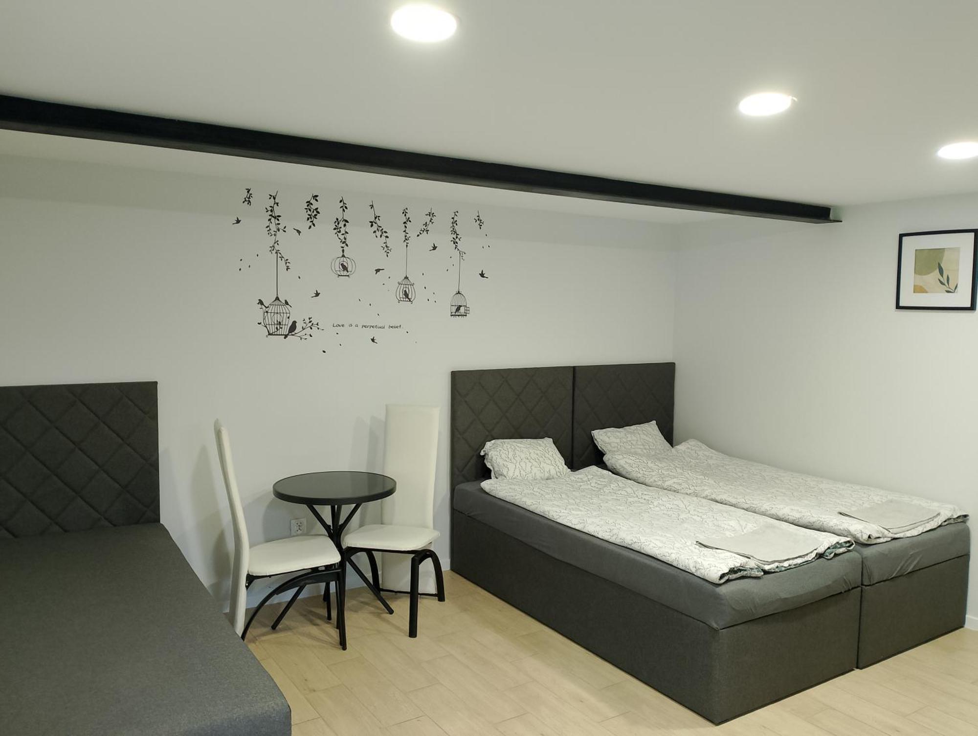 Apartament Z Ogrodem I Přemyšl Exteriér fotografie
